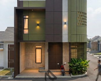 rumah mewah 2 lantai